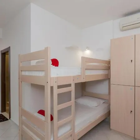 Free Bird - Bed In Seven Bed Mixed 1 Tatil Evi