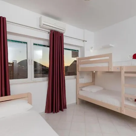 Holiday home Free Bird - Bed In Seven Bed Mixed 1 *